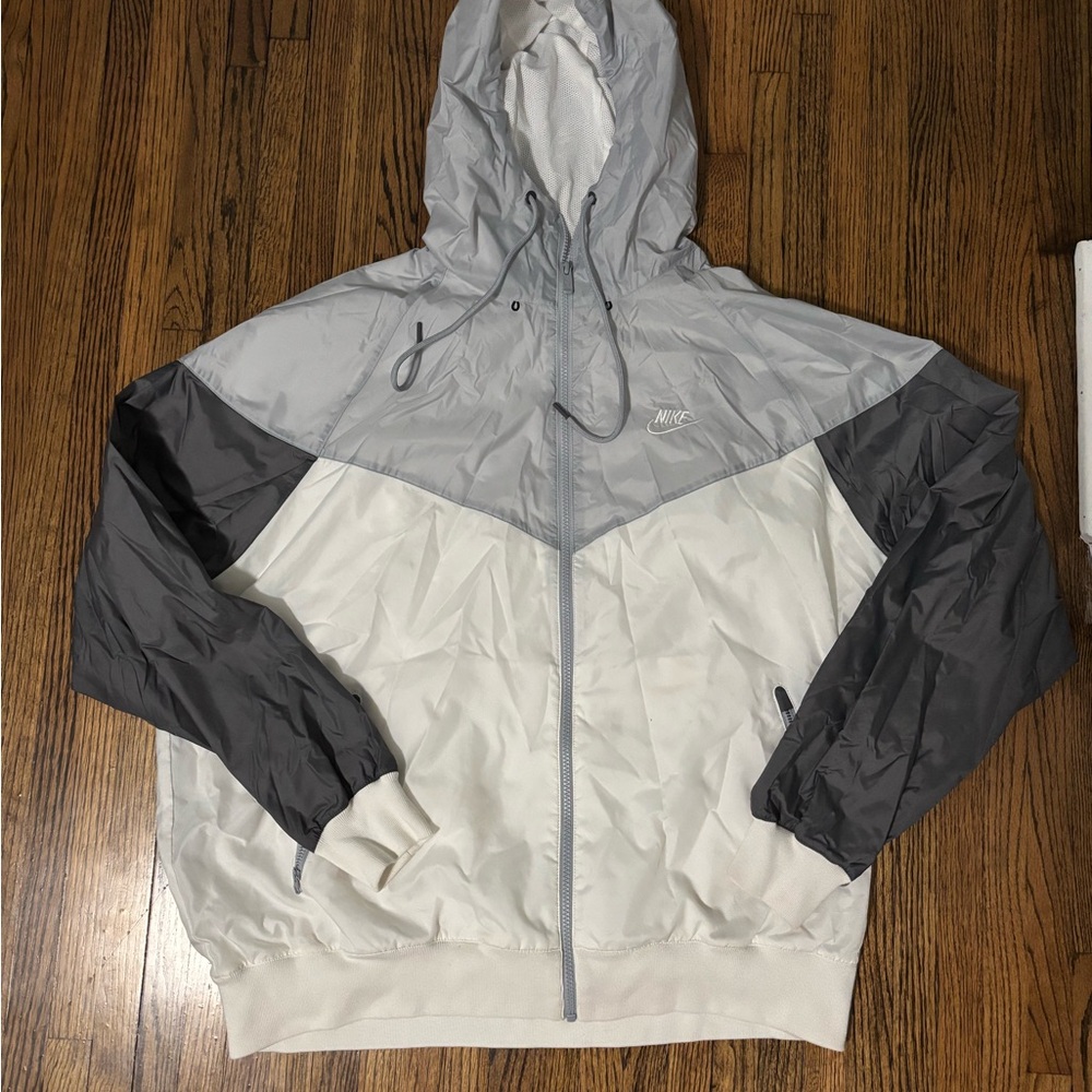 Nike Men's Two-Tone Gray Windbreaker Jacket